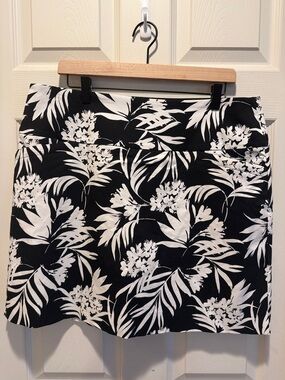 Black & White Floral Skort - Women's Summer Active Skort